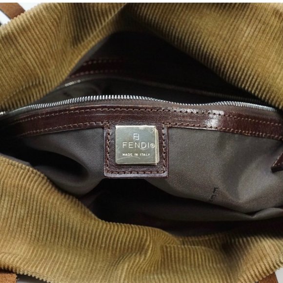 PREOWNED Fendi Tote Bag in Beige Corduroy - Picture 6 of 16